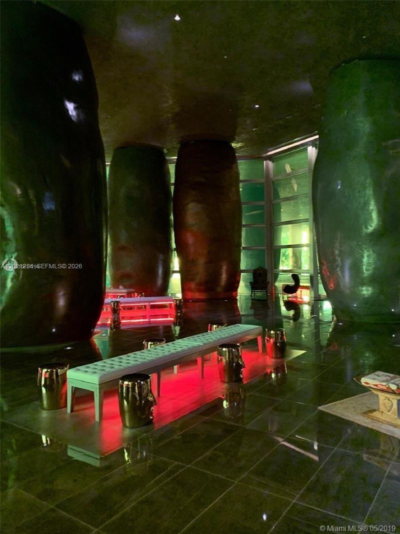 475 Brickell Ave , Unit 1813, Miami, FL 33131 Photo