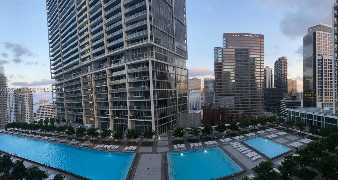 475 Brickell Ave , Unit 1813, Miami, FL 33131 Photo