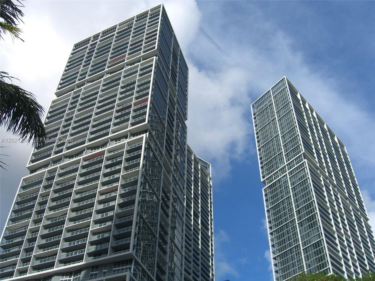 475 Brickell Ave , Unit 1813, Miami, FL 33131 Photo