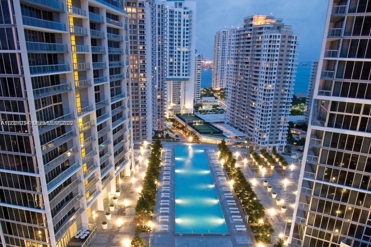 475 Brickell Ave , Unit 1813, Miami, FL 33131 Photo