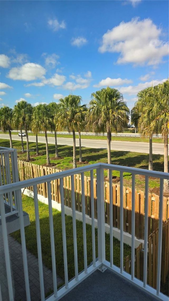 713 SE 13th St Cir , Homestead, FL 33034 Photo