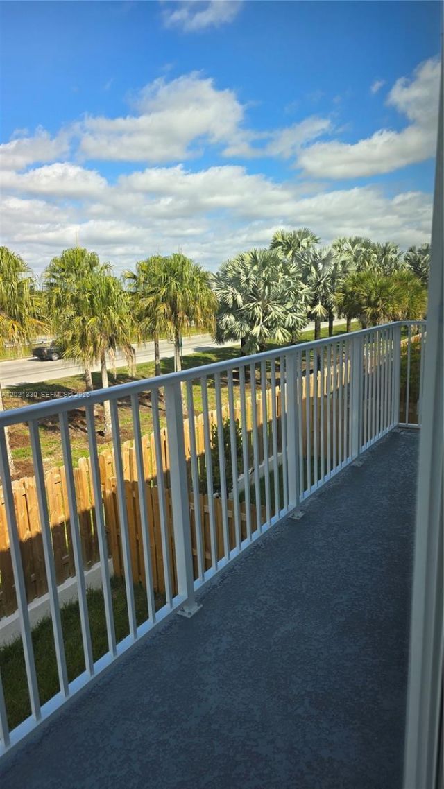 713 SE 13th St Cir , Homestead, FL 33034 Photo