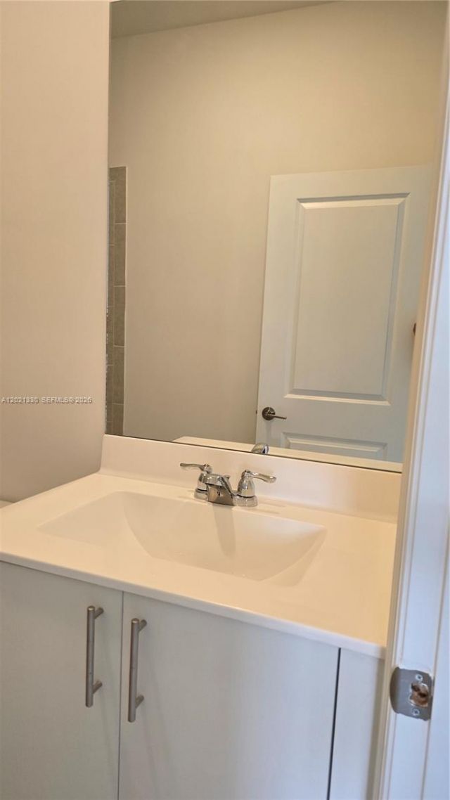 713 SE 13th St Cir , Homestead, FL 33034 Photo