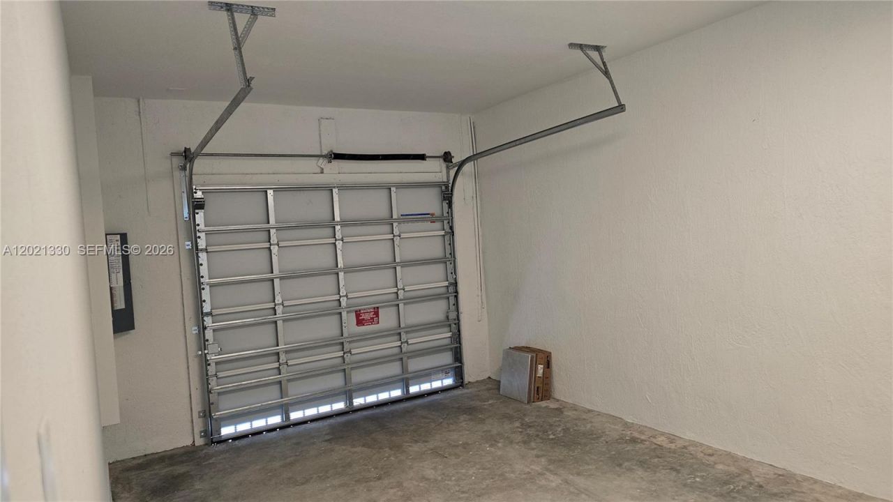 713 SE 13th St Cir , Homestead, FL 33034 Photo