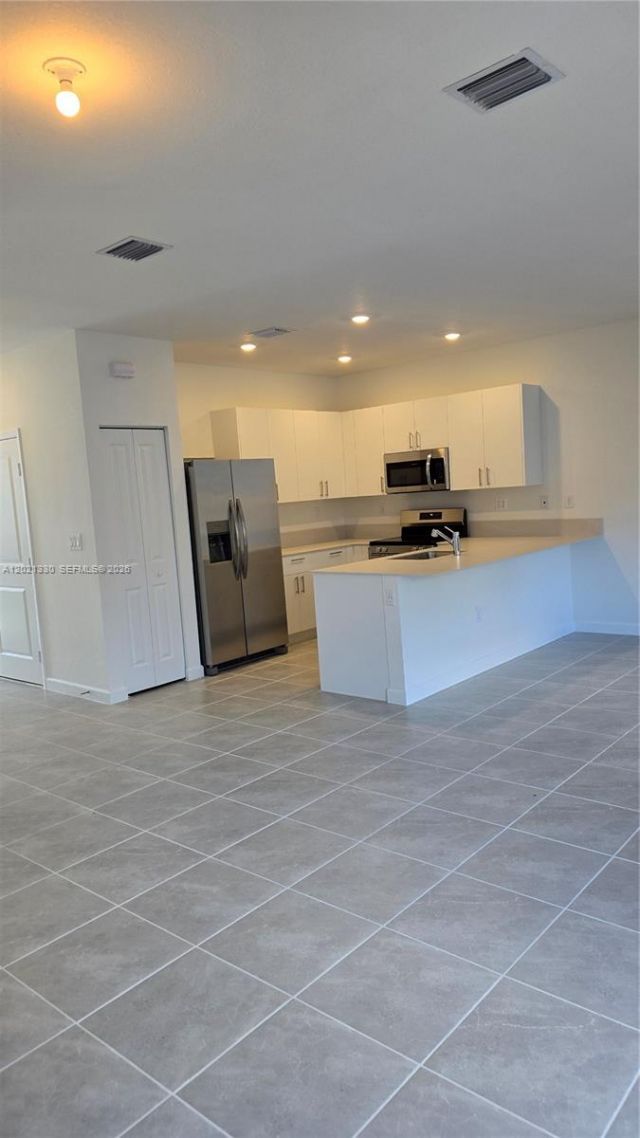 713 SE 13th St Cir , Homestead, FL 33034 Photo