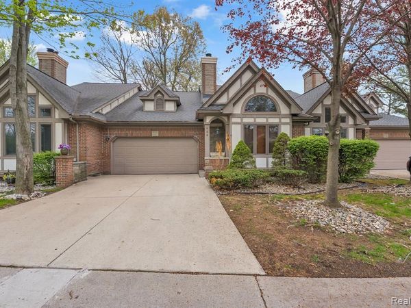 852 N Beech Daly Road , Dearborn Heights, MI 48127