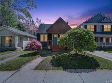 1327 Mohawk Avenue, Royal Oak, MI 48067