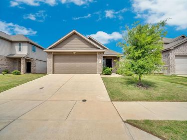 8304 White Pine Drive, Fort Worth, TX 76123
