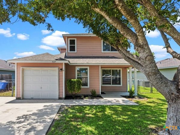 527 Roosevelt Drive , Seguin, TX 78155