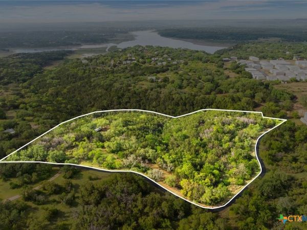 525 Soda Creek Road , Spicewood, TX 78669