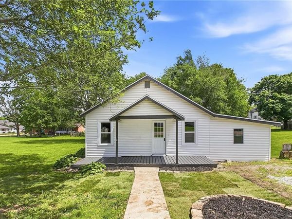 407 S West Street, Concordia, MO 64020