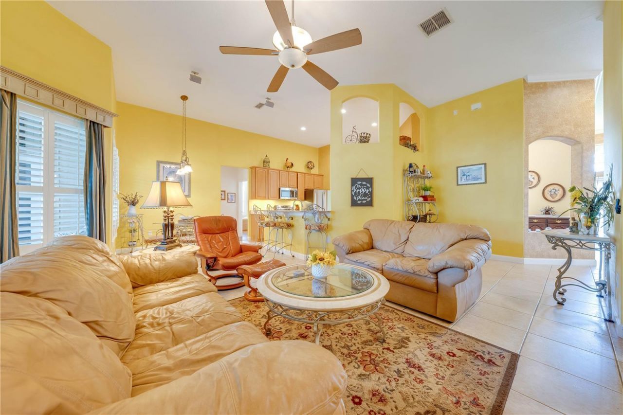 1648 Marina Lake Drive, Kissimmee, FL 34744 Photo