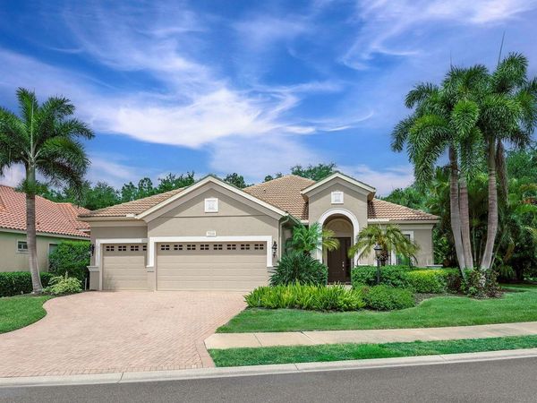 7210 LAKE FOREST GLEN , LAKEWOOD RANCH, FL 34202
