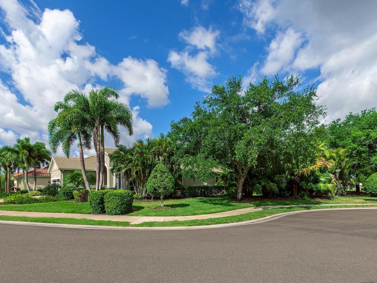 7210 Lake Forest Glen , Lakewood Ranch, FL 34202 Photo