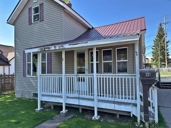 221 4TH STREET, Neillsville, WI 54456