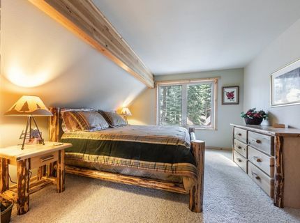 11448 Skislope Way, Truckee, CA 96161 Photo