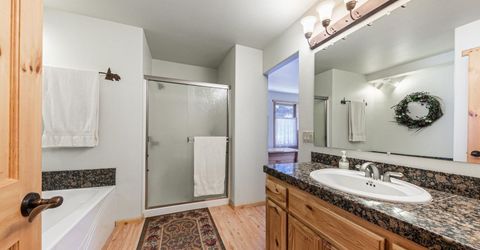 11448 Skislope Way, Truckee, CA 96161 Photo