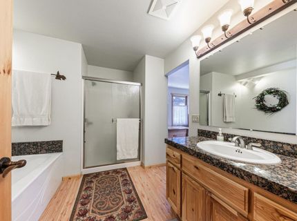 11448 Skislope Way, Truckee, CA 96161 Photo