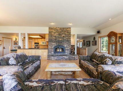 11448 Skislope Way, Truckee, CA 96161 Photo