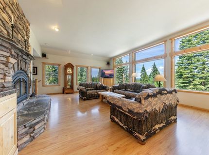 11448 Skislope Way, Truckee, CA 96161 Photo