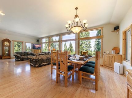 11448 Skislope Way, Truckee, CA 96161 Photo