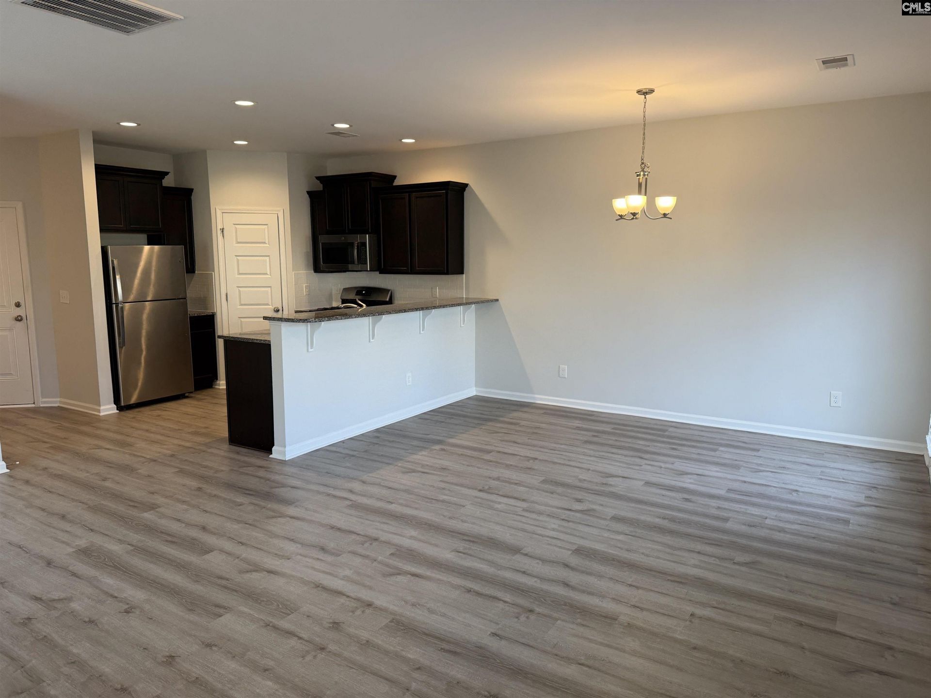 1106 Bergenfield Lane  Photo 4