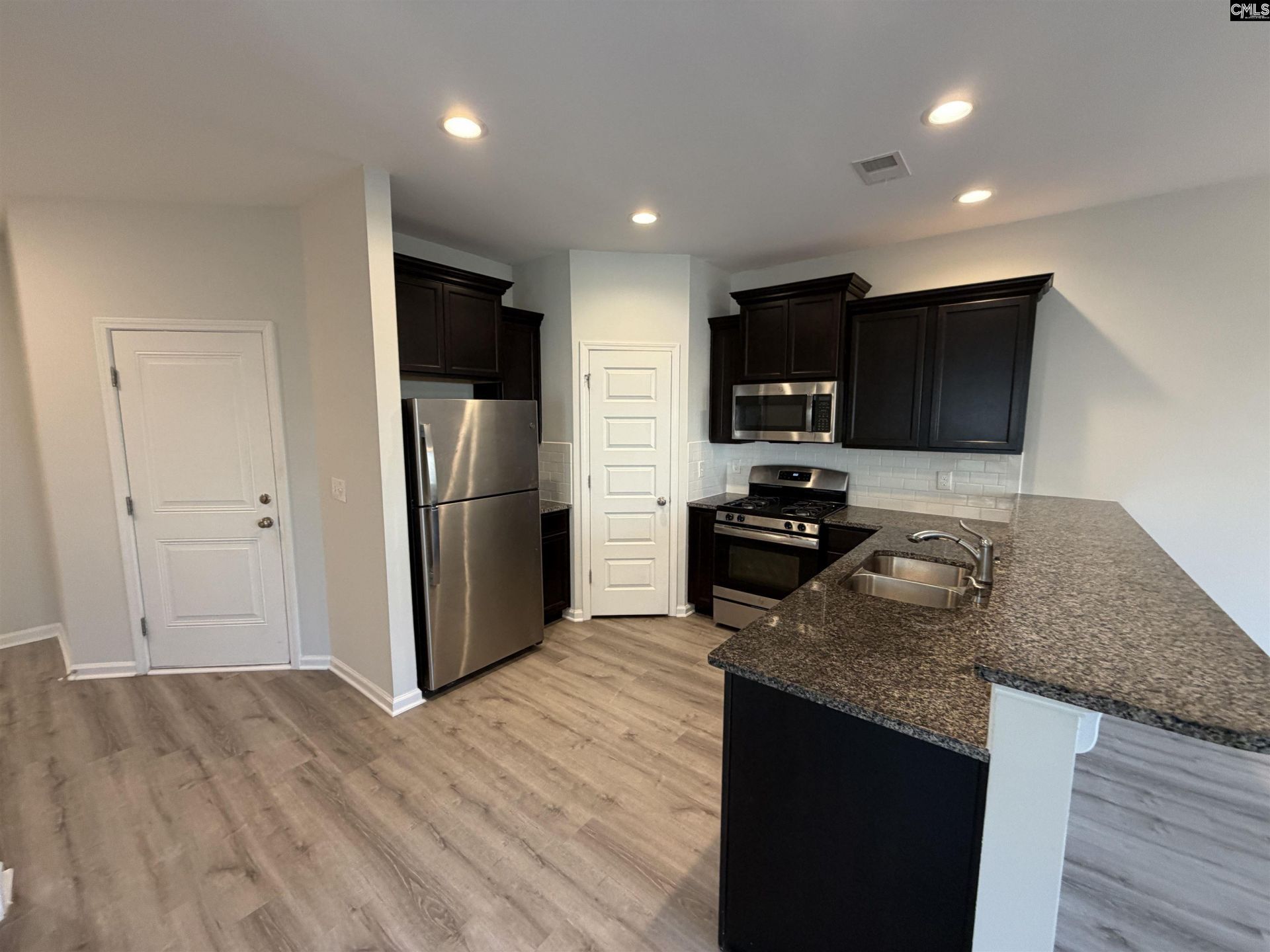 1106 Bergenfield Lane  Photo 7