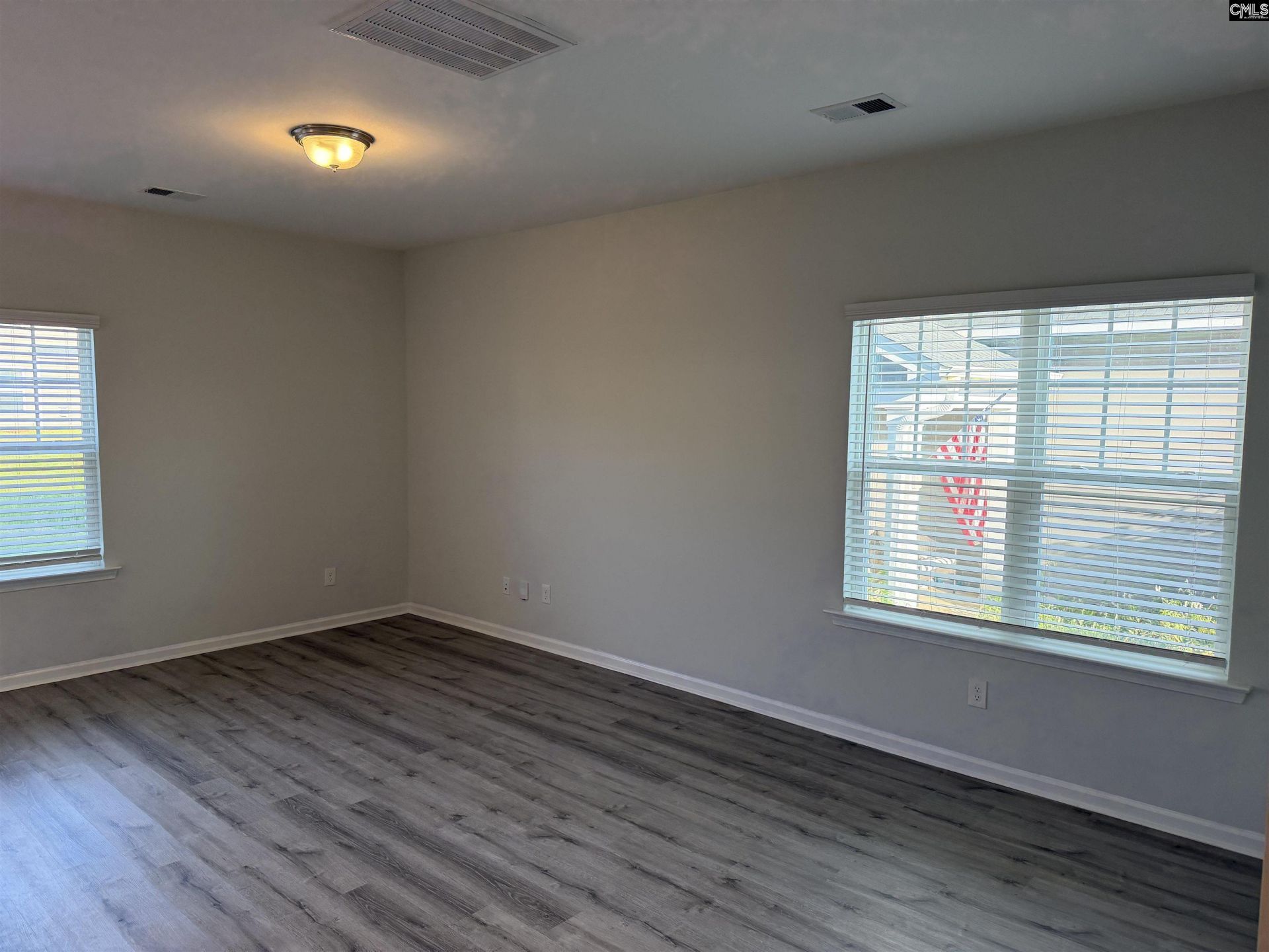 1106 Bergenfield Lane  Photo 8