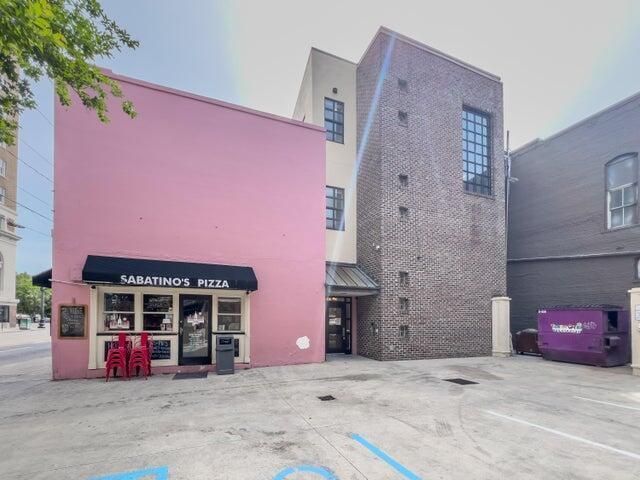 151 Calhoun Street Photo 4
