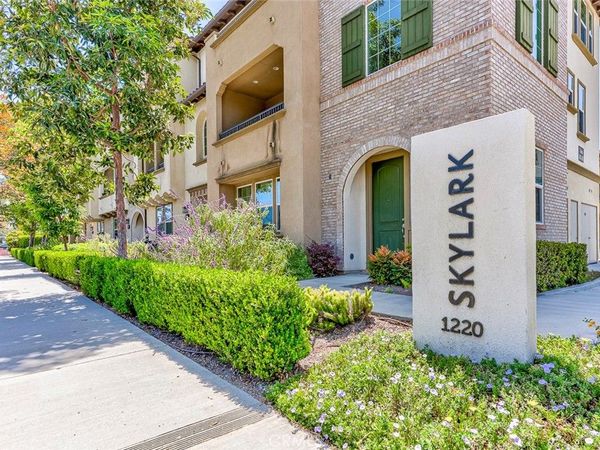 1220 W La Habra Boulevard W, Unit 102, La Habra, CA 90631