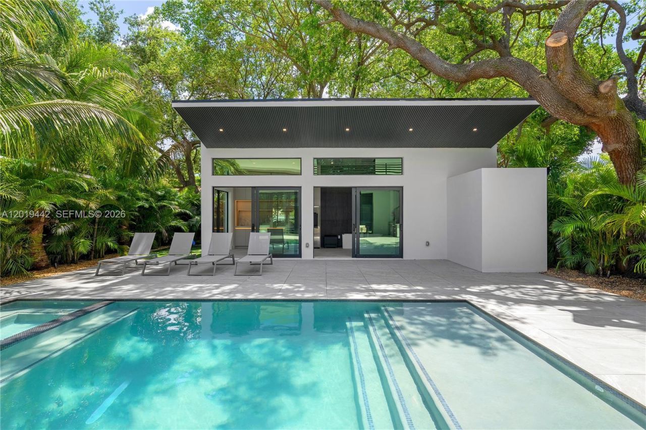 280 NW 47th St , Miami, FL 33127 Photo