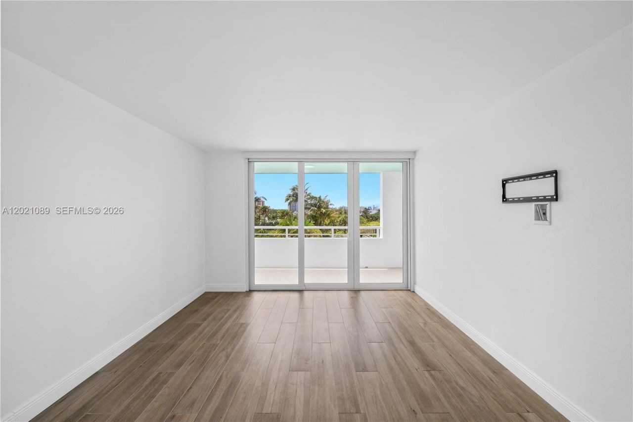 400 S Pointe Dr , Unit 409, Miami Beach, FL 33139 Photo