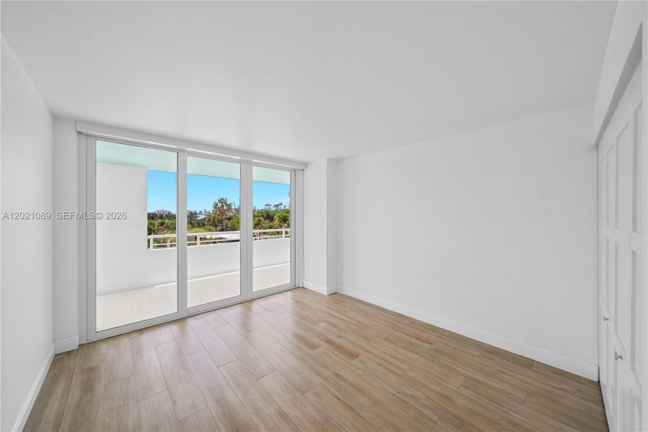 400 S Pointe Dr , Unit 409, Miami Beach, FL 33139 Photo
