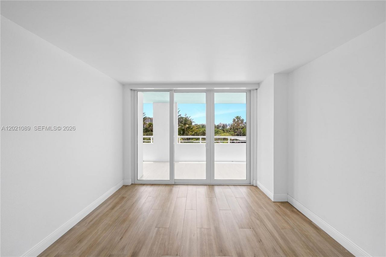 400 S Pointe Dr , Unit 409, Miami Beach, FL 33139 Photo