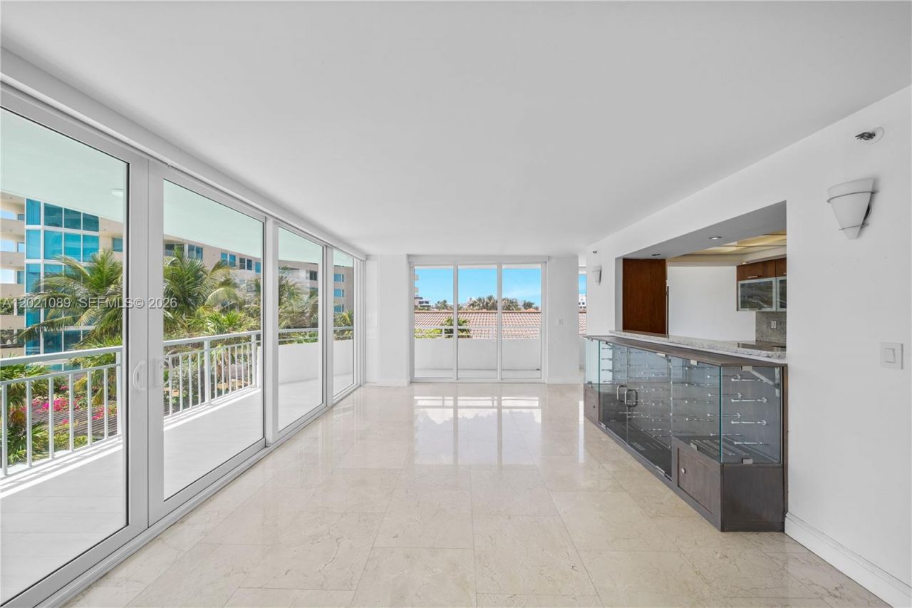 400 S Pointe Dr , Unit 409, Miami Beach, FL 33139 Photo