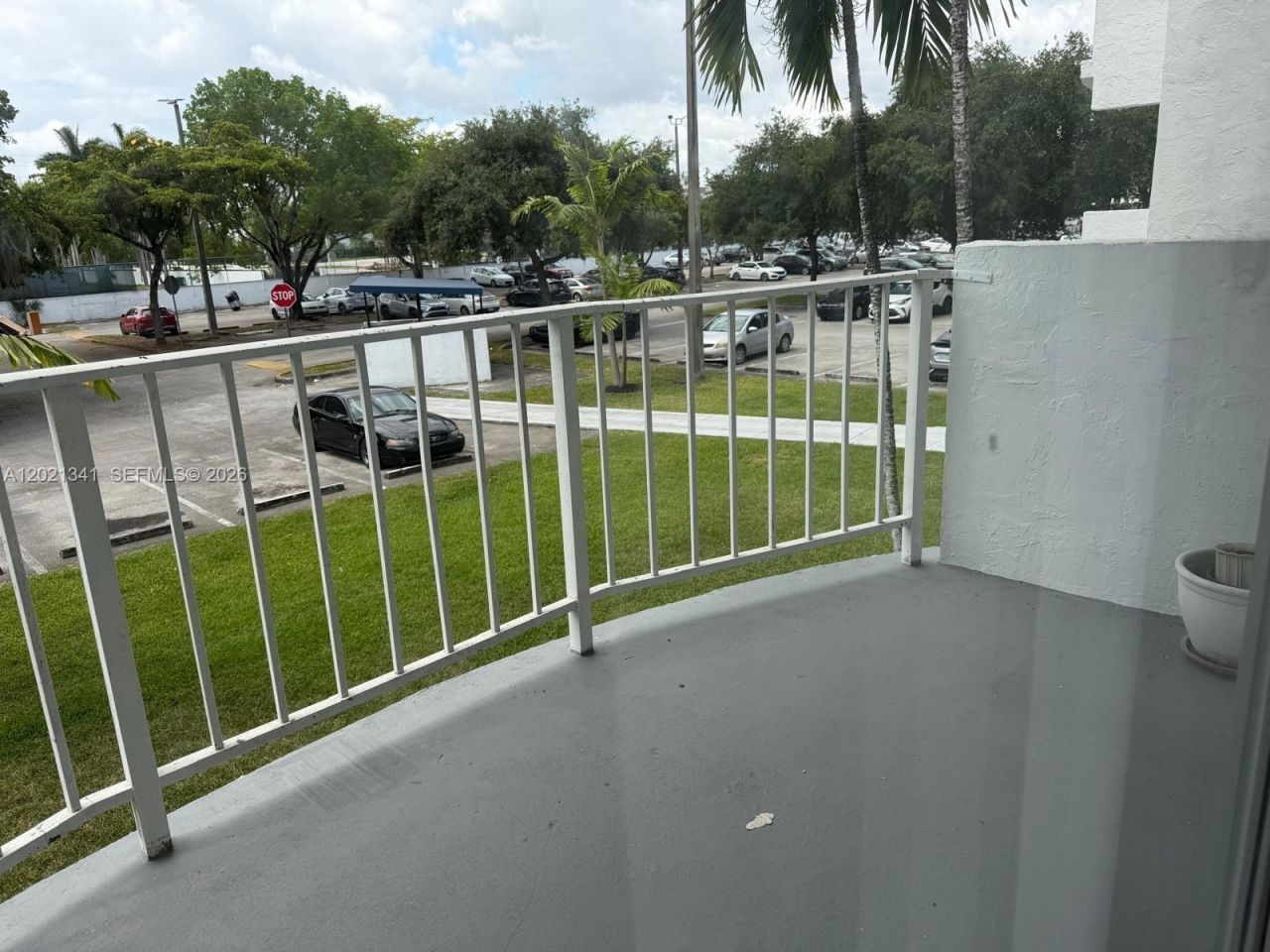 492 NW 165th St Rd , Unit C-209, Miami, FL 33169 Photo