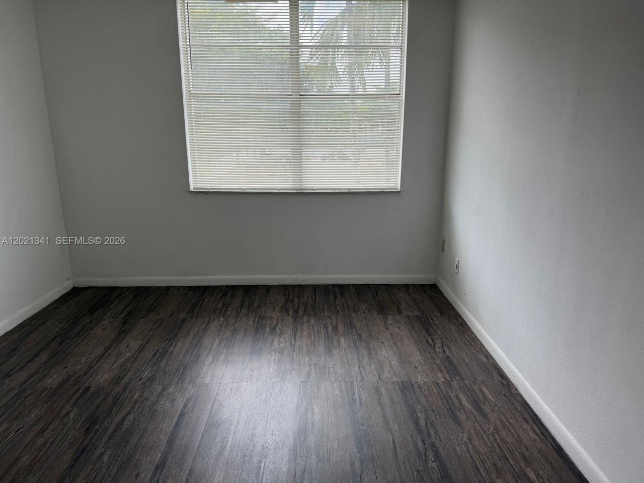492 NW 165th St Rd , Unit C-209, Miami, FL 33169 Photo