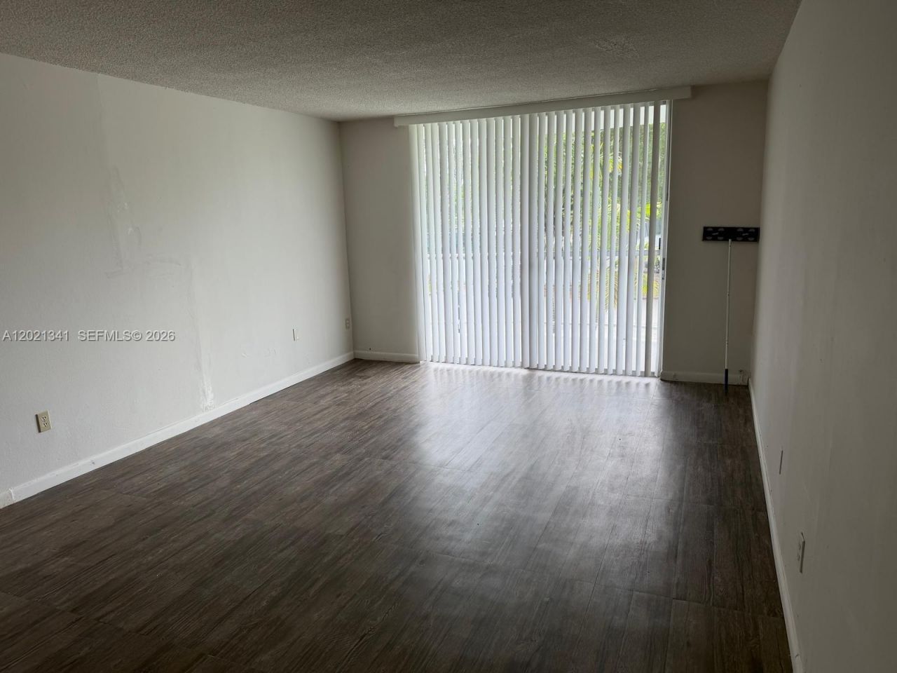 492 NW 165th St Rd , Unit C-209, Miami, FL 33169 Photo