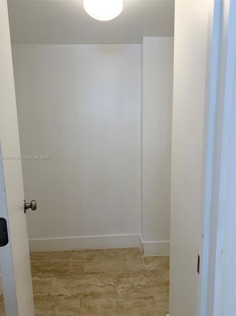 482 NW 165th St Rd , Unit A-103, Miami, FL 33169 Photo