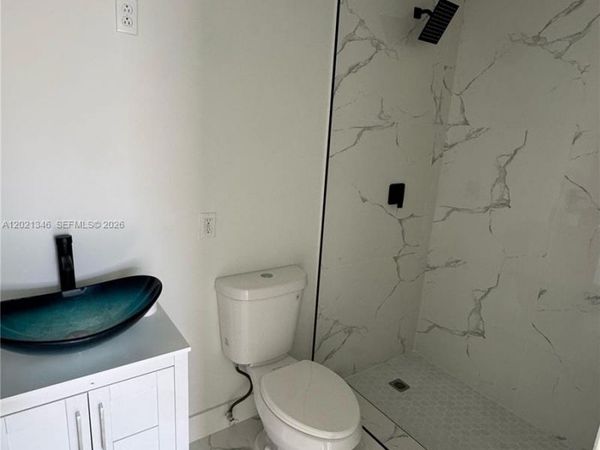 3070 NW 97th St , Miami, FL 33147