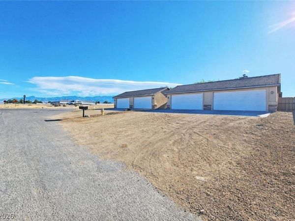 1041 S Marne Court , Unit 4, Pahrump, NV 89048