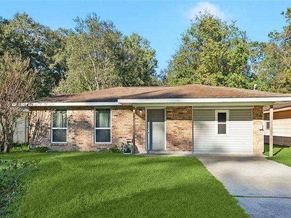 447 MAGNOLIA Street , Slidell, LA 70460