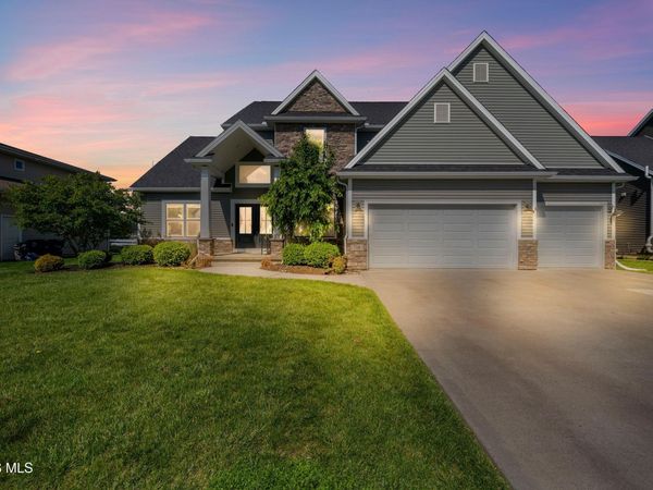 714 Delaware Drive , Perrysburg, OH 43551