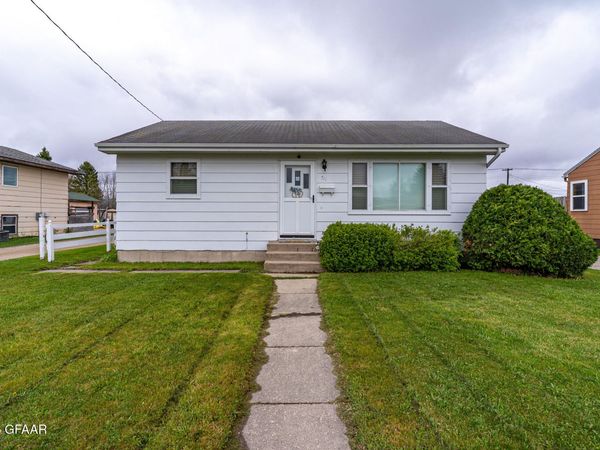 711 WASHINGTON Avenue , Crookston, MN 56716