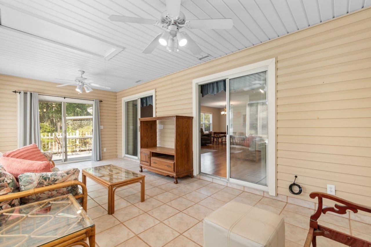 6524 White Heron Crescent  Photo 26