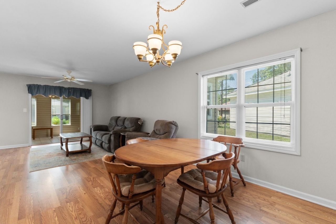 6524 White Heron Crescent  Photo 9