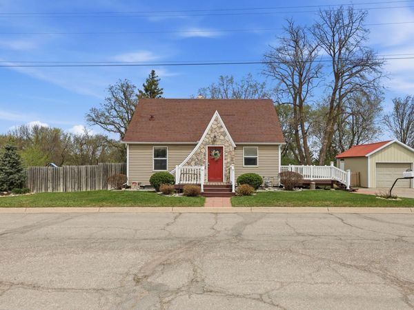 224 Elm Street W, Detroit Lakes, MN 56501