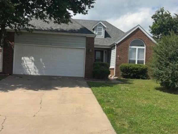 518 Clearwood Avenue , Springdale, AR 72764