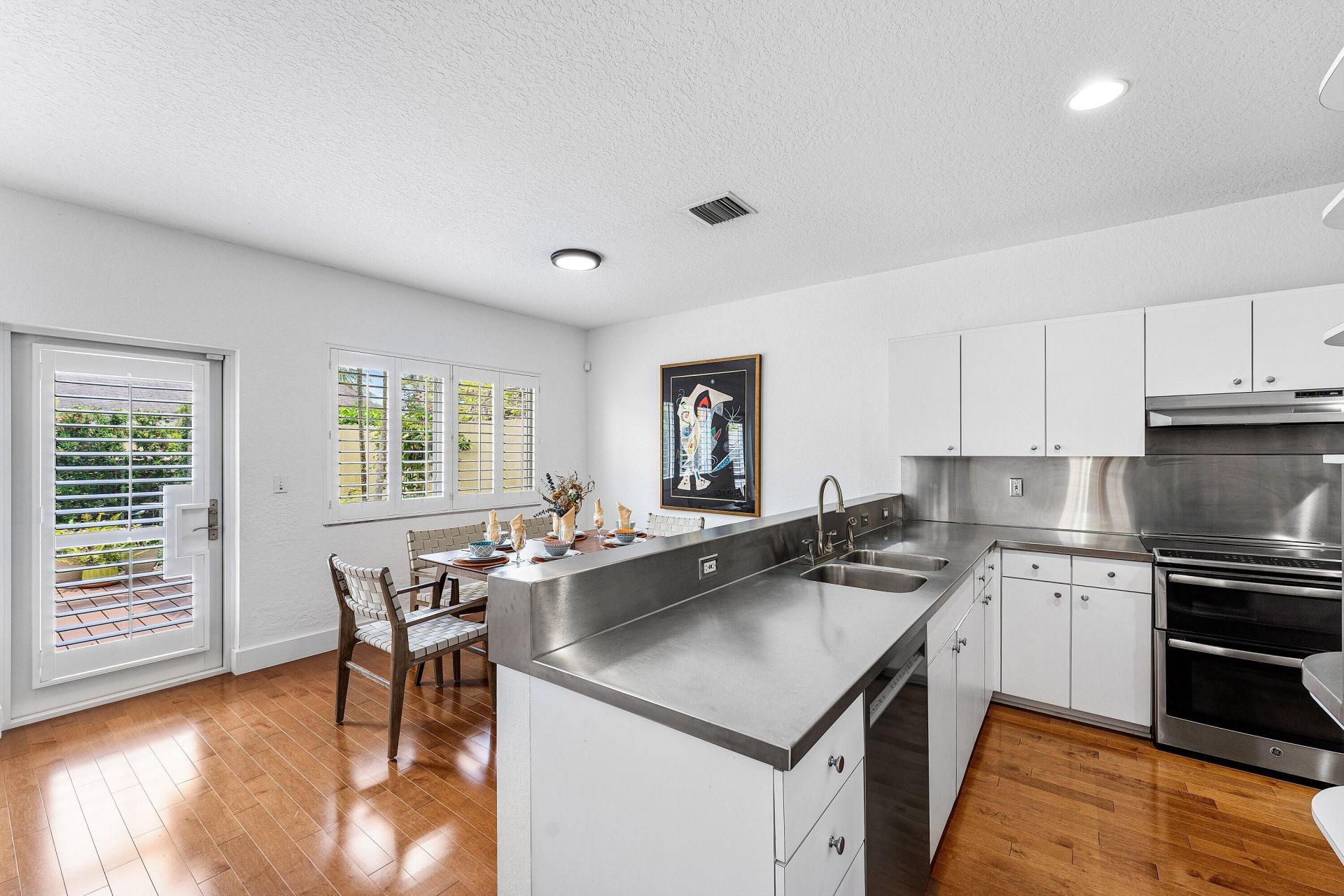 808 SW 7th Avenue, Fort Lauderdale, FL 33315 Photo