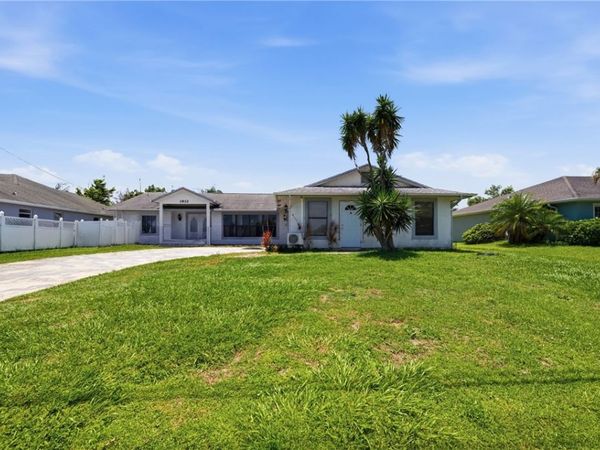 1932 Fallon Drive, Port St Lucie, FL 34983